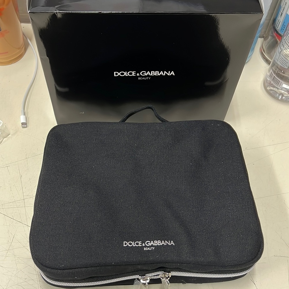 Dolce gabbana beauty bag